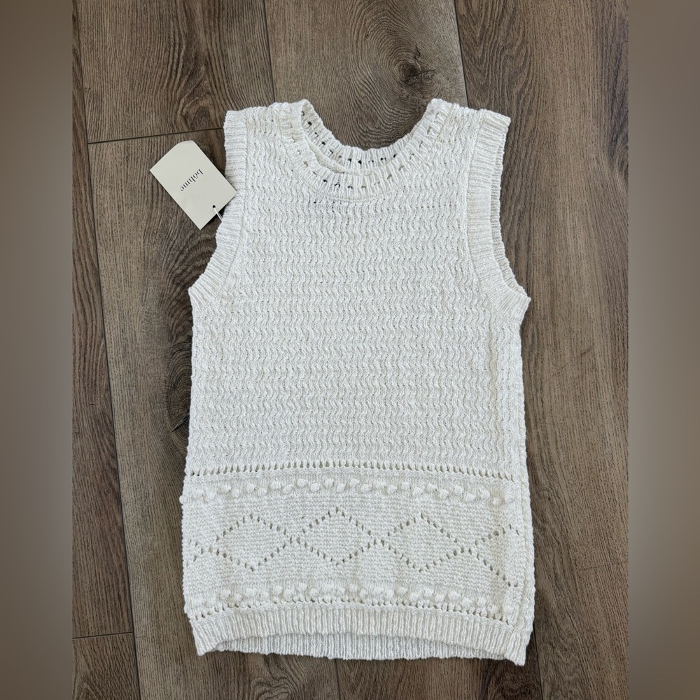 White Sleeveless Knit Sweater Vest